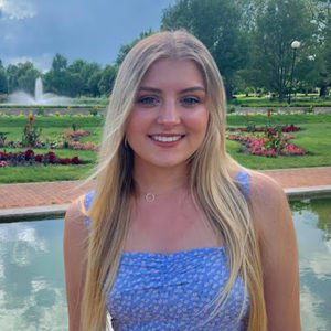 Meet your Posher, Lauren